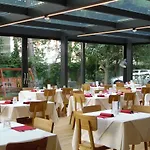 Hotell Adria 3*