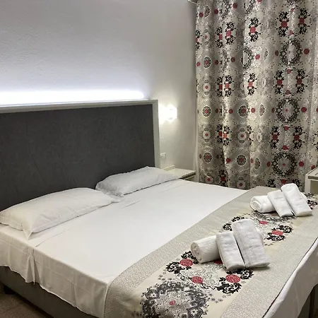Adria Hotel 3*