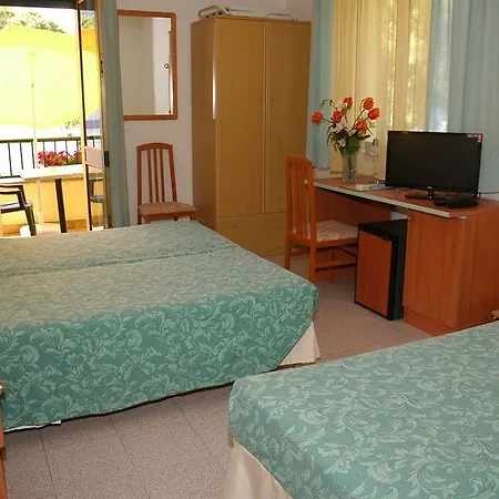 Adria Отель 3*