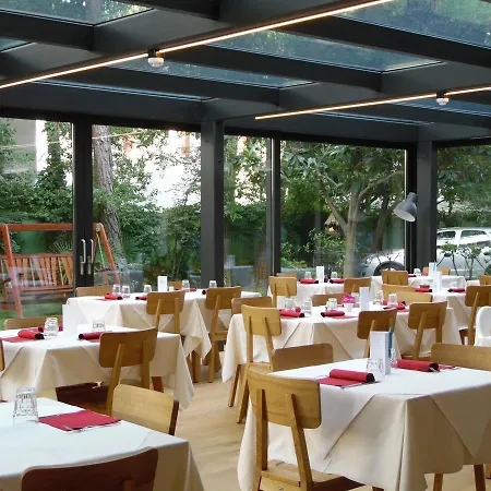 Hotel Adria 3*