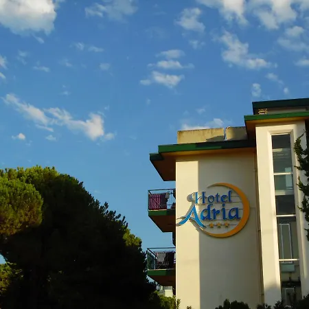 מלון Adria 3*