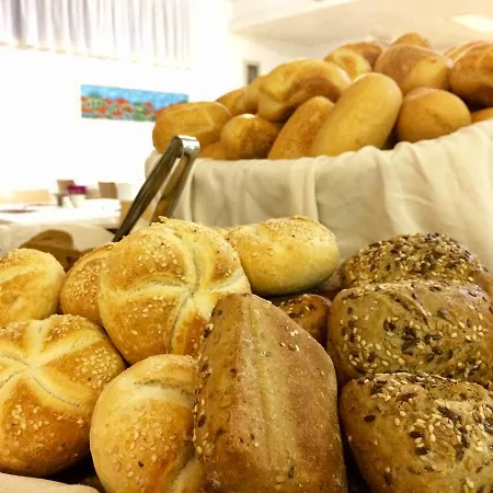 Adria 3* ליגננו סביאדורו